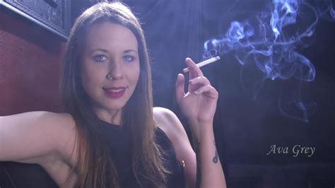 Usa Smokers Ava Grey From Her Custom Smoking Facebook
