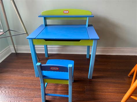 Little Tikes Kids Schoolart Desk With Chair Desks Guelph Kijiji
