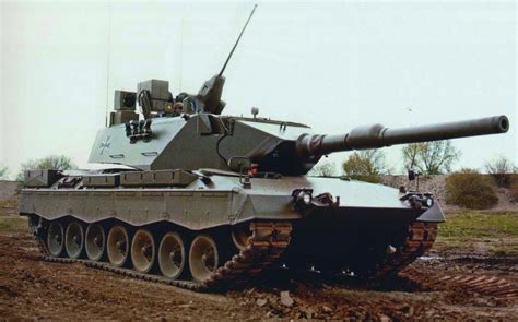 40 Jahre In Der Nutzung Kampfpanzer Leopard 2