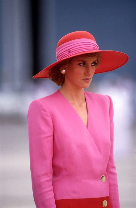See Princess Diana's Most Famous Dresses at Kensington Palace, London - Condé Nast Traveler