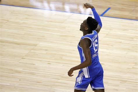 Duke Basketball Mark Williams Worries Fans With Notes On Social Media