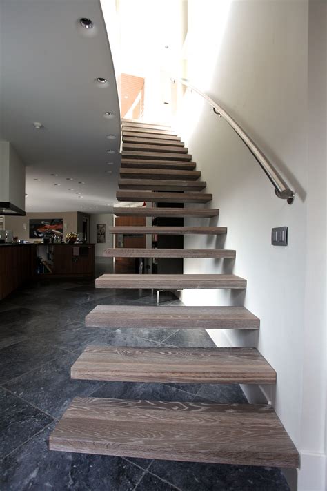 Floating Staircase I Wooden Modern Staircase Design I Eestairs