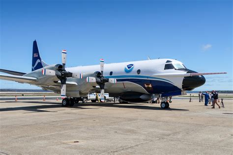 Storm Chasers Take A Rare Look Inside 2 ‘hurricane Hunter Aircraft