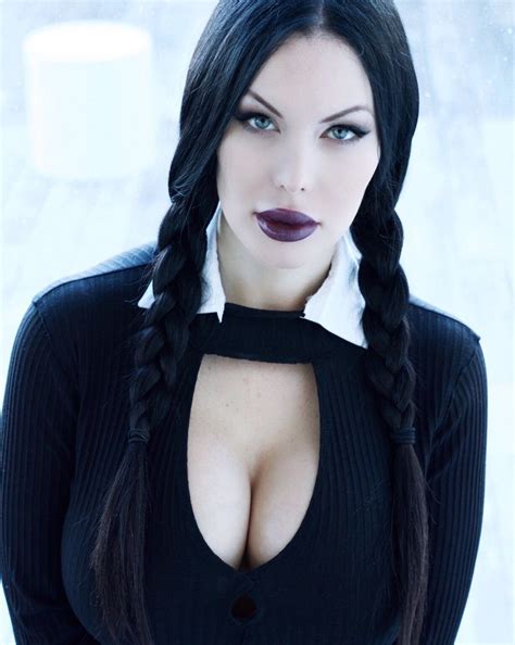 Veronika Black As Wednesday Addams Dziewczyny Zdjęcie Instagram