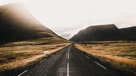 Endless Icelandic Roads Ultra Iceland Road Hd Wallpaper Pxfuel