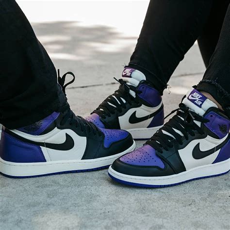 The black wings logo remains, too, only it's now embroidered at each heel. Air Jordan 1 Retro High OG « Court Purple » | Purple ...