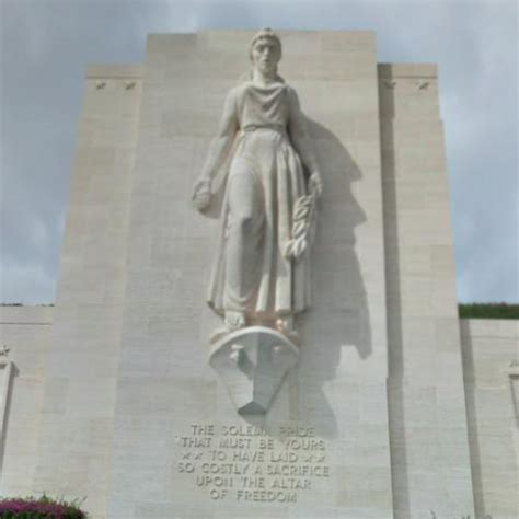 Statue Of Lady Columbia In Honolulu Hi Virtual Globetrotting