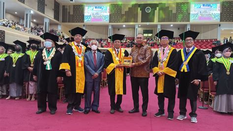 Wisuda 2657 Lulusan Rektor Prof Ganefri Unp Berkomitmen Wujudkan