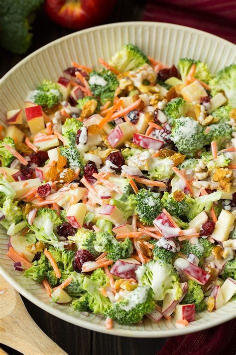 This healthy broccoli salad has crunchy broccoli, apple, sunflower seeds and dried cranberries in a creamy homemade dressing. Broccoli Apple Salad - Cooking Classy