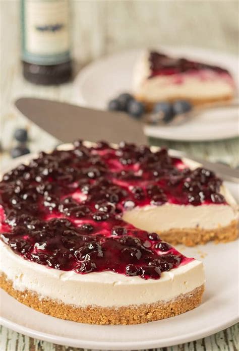 This 6 inch cheesecake recipe makes a mini new york style cheesecake with three layers of graham cracker bake time 1 hour 30 minutes. The Easiest Ever No Bake Blueberry Cheesecake - Neils ...