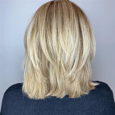 14 Layered Haircuts For Medium Hair Perfect For Any Occasion The Fshn