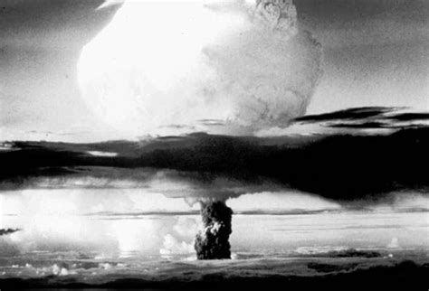 Today In Photo History 1945 First Atomic Bomb Successfully Tested