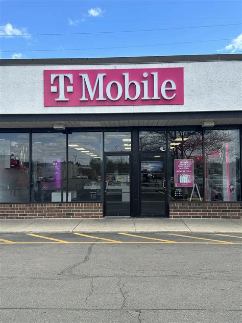 T-Mobile Cermak & Rockwell | Chicago, IL