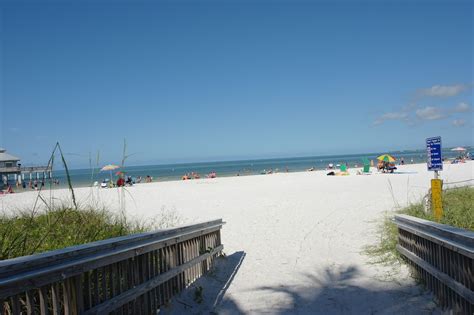 Maybe you would like to learn more about one of these? Florida Roadtrip, Fort Myers Beach - KarlaLovesLipstick