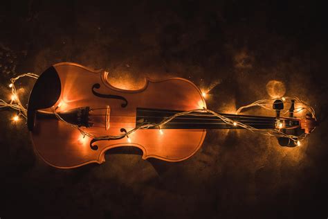 Violin Lighting Instrument Hd Photography 4k Wallpapers Images