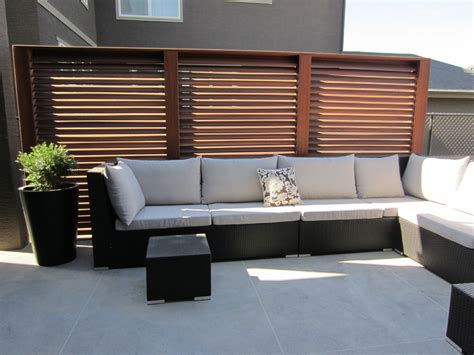 Privacy screen panels are an incredible and long lasting way to bring luxury to both your indoor and outdoor spaces. Slatted Privacy Screen Panels - Traditional - Patio ...