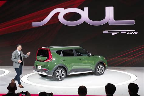 Hyundai venue turbo imt vs manual gearbox vs dct: 2020 Hyundai Venue vs. 2020 Kia Soul: Which Boxy SUV Is ...