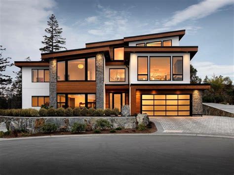 Classic And Timeless Design In West Coast Contemporary Exteriors In