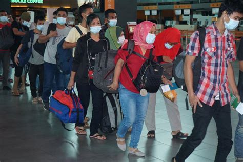 Foto 552 Pekerja Migran Indonesia Ilegal Dipulangkan Dari Malaysia