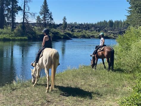 Horseback Riding In Bend Wilderness Horse And Fishing Adventures