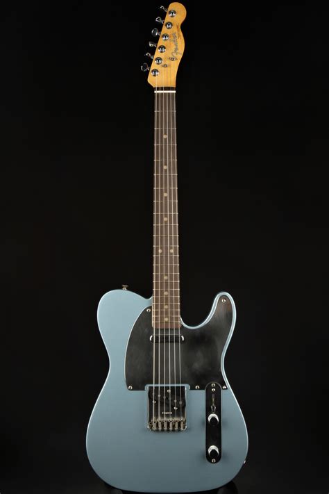 Fender Chrissie Hynde Telecaster Ice Blue Metallic Guitars Electric