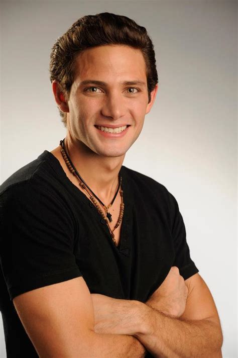← карлос атие (carlos athié) | карлос барбоса (carlos barbosa) →. Poze Gabriel Coronel - Actor - Poza 21 din 33 - CineMagia.ro