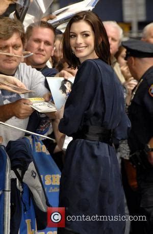 Anne Hathaway Fakes S Blog