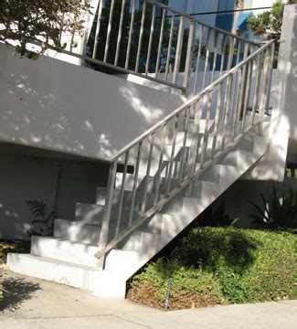 To show you just how simple these railings are to use heres 15 customers who have used our railing solutions to help them conquer their concrete walls or steps. Concrete Stair Handrailing - Metal Guardrails