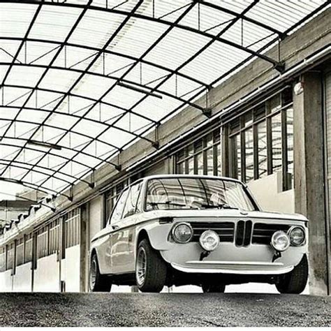 Pin By Graham On Autos Bmw Classic Bmw Classic Cars Bmw 2002