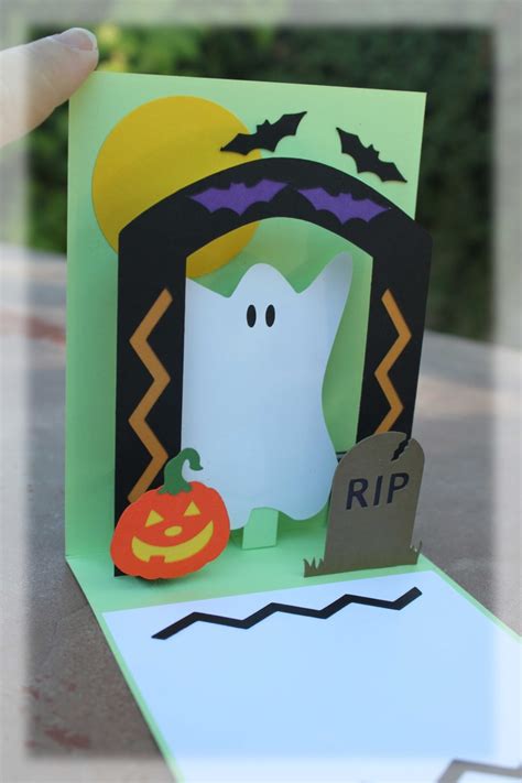 Making this craft together will get the whole family in the holiday spirit. 17 Best images about Pop up Halloween cards on Pinterest | For her, Halloween and Hunt's