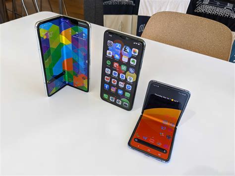 Folding Phones Are The Future — Theyre Just Missing One Crucial Thing