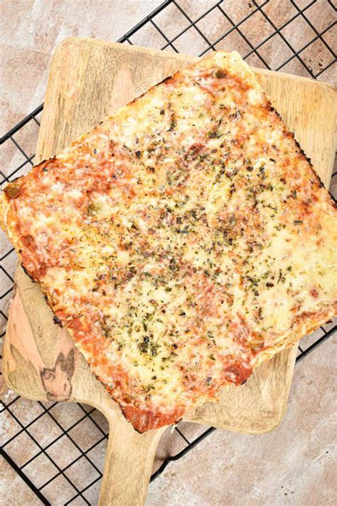 And stop complaining about shipping. Keto Pizza - BEST Low Carb Keto Sheet Pan Pizza - Healthy ...