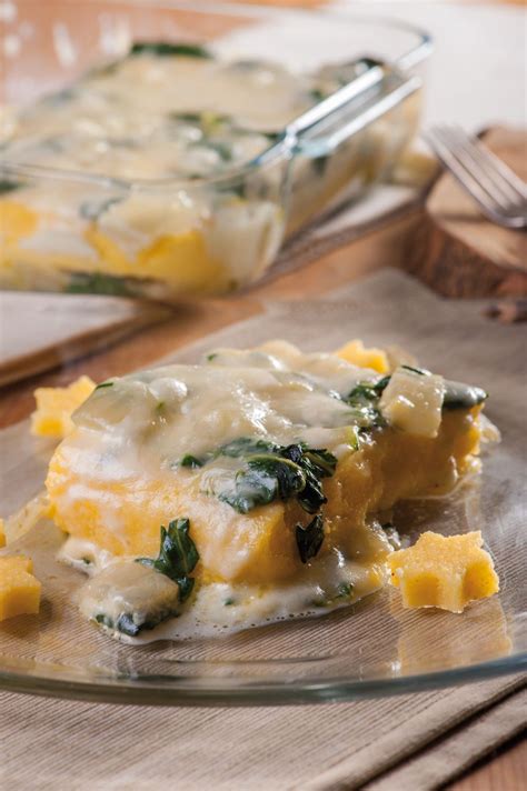 Check spelling or type a new query. Ricetta Polenta pasticciata con coste e formaggio | Agrodolce
