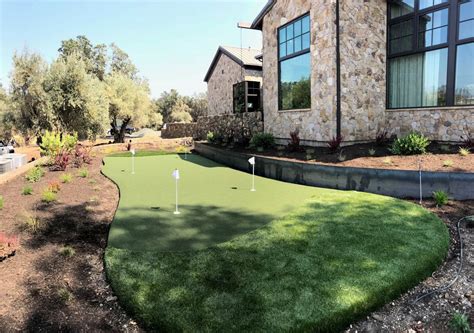 How to make a putting green (in your backyard): Custom Built Synthetic Putting Greens | Backyard Golf Practice