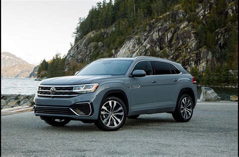 We expect the 2022 volkswagen tiguan to start at around $25,500. 2022 Vw Tiguan Reviews Iq Mpg Usa Size Seats ...