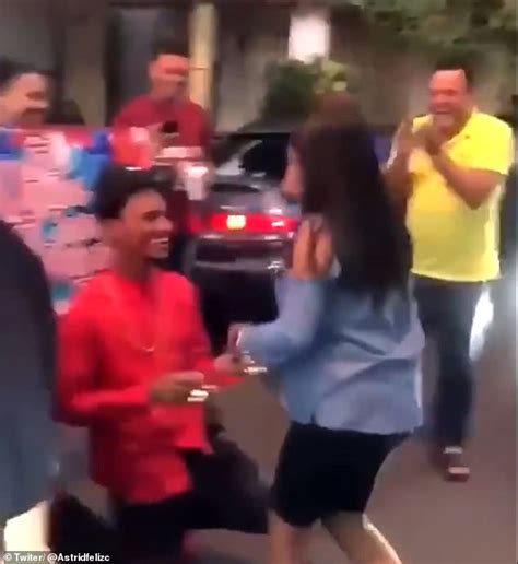 Man Got Himself Arrested Dropped To A Knee Proposed To His