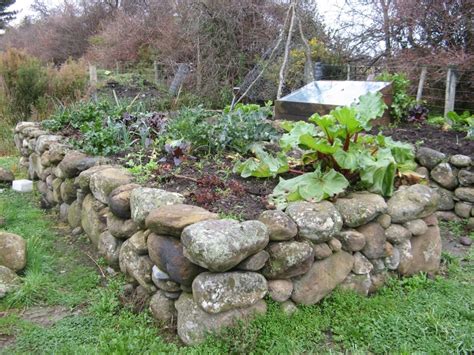 Stone Raised Bed Vegetable Garden Shantzdesign