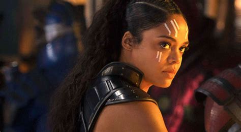 Thor Ragnarok Star Tessa Thompson Confirms Valkyrie Is Bisexual • Gcn