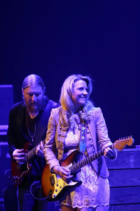 Tedeschi Trucks Bands Let Me Get By Tour At Chicago Theatre Chicago Concert Reviews