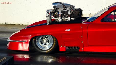 Drag Racing Nostalgia Supercharged Race Cars And Dragsters At World