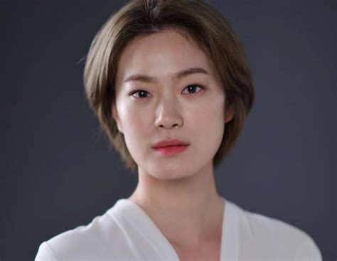 Profil Biodata Dan Fakta Taecyeon Si Idol Aktor Multitalenta Korea