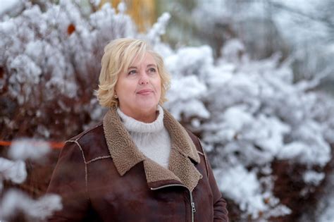 Suzanne axell hade redan bestämt sig för att sluta på fråga doktorn när hon fick frågan om let's dance. Efter Suzanne Axells besvikelse på SVT - nu svarar kanalen ...