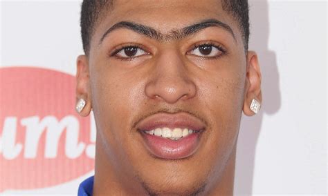 Top Nba Prospect Anthony Davis Copyrights Unibrows Just Days Before