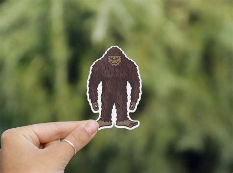 Happy Bigfoot Pegatina De Vinilo Impermeable Etsy