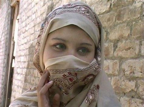 Asia Afghani Pathan Girl With Green Eyes Pakistan Afghan Girl Girl