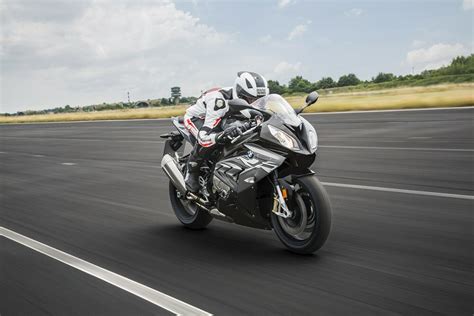 2017 Bmw S 1000 Rr First Look Cycle News