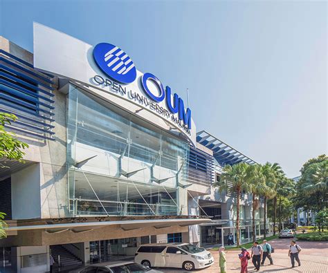 Get details of scholarships, intakes, entry established in 2002, open university malaysia (oum) offers academic programmes that cater to industry demands. OUM Graduate Centre - Open University Malaysia