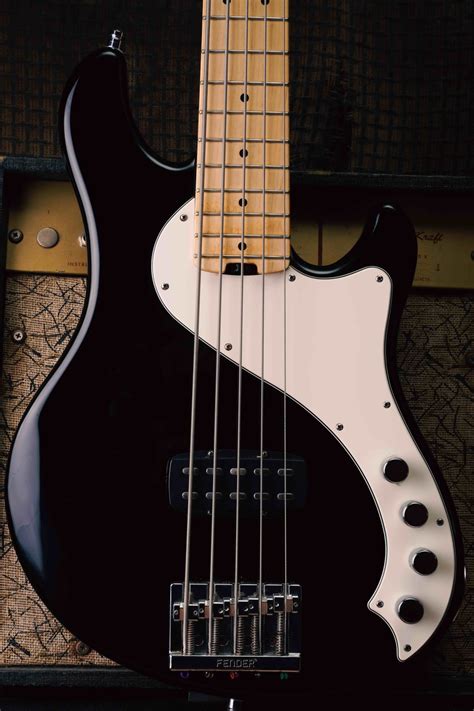 2014 Fender American Deluxe Dimension Bass V 5 String Black