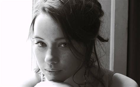 Long Hair Face Women Anna Popplewell Brunette Looking At Viewer P Monochrome