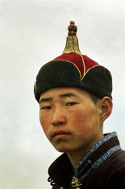 Look Me In The Eyes Mongolian People Mongolia People Of The World